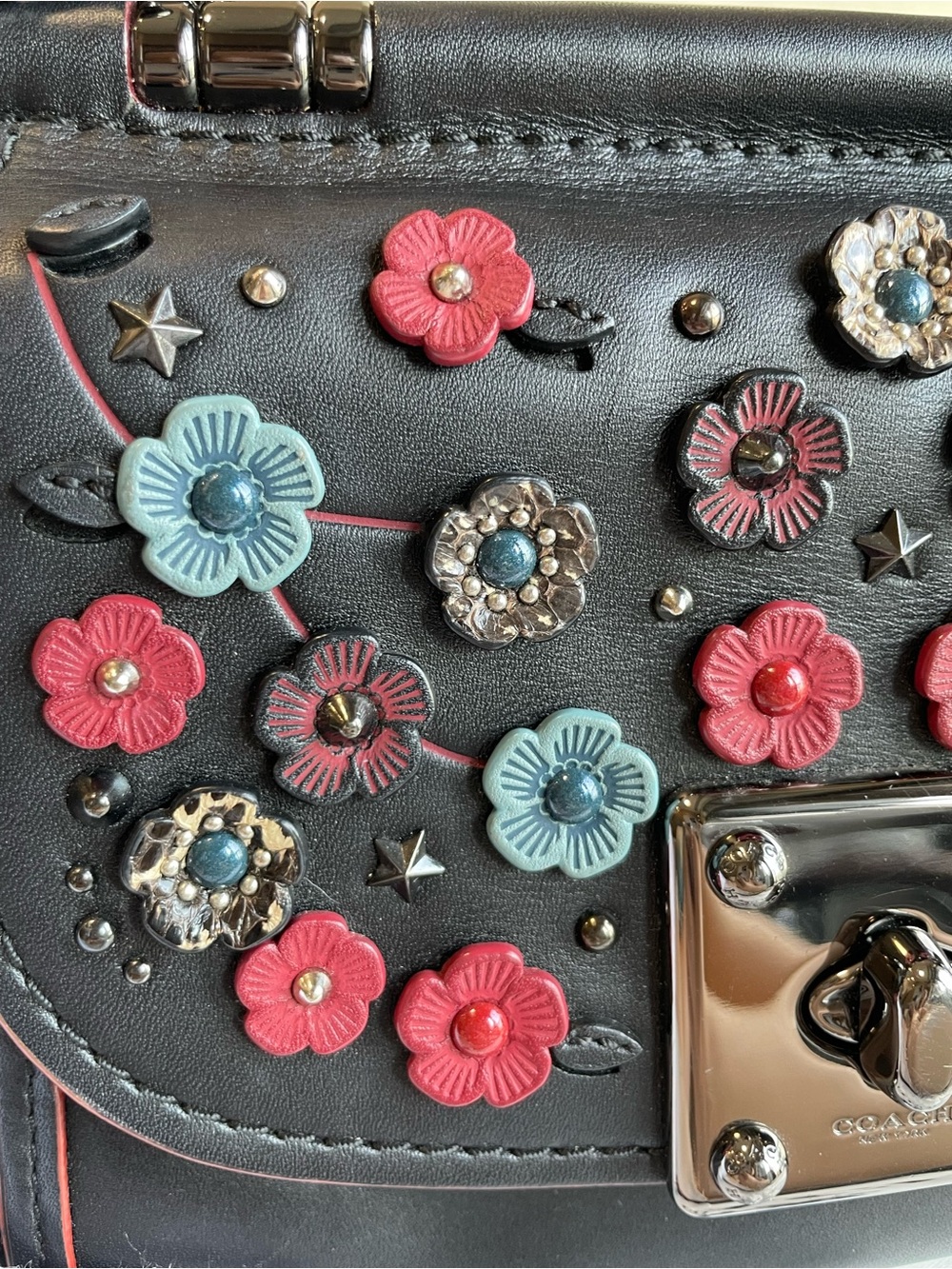 COACH Black Leather Tea Rose Drifter Crossbody with Pink & Blue Floral Appliqué - Picture 2 of 14